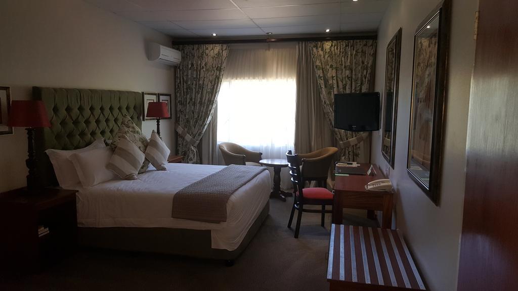 Park Hotel Mokopane Exterior photo