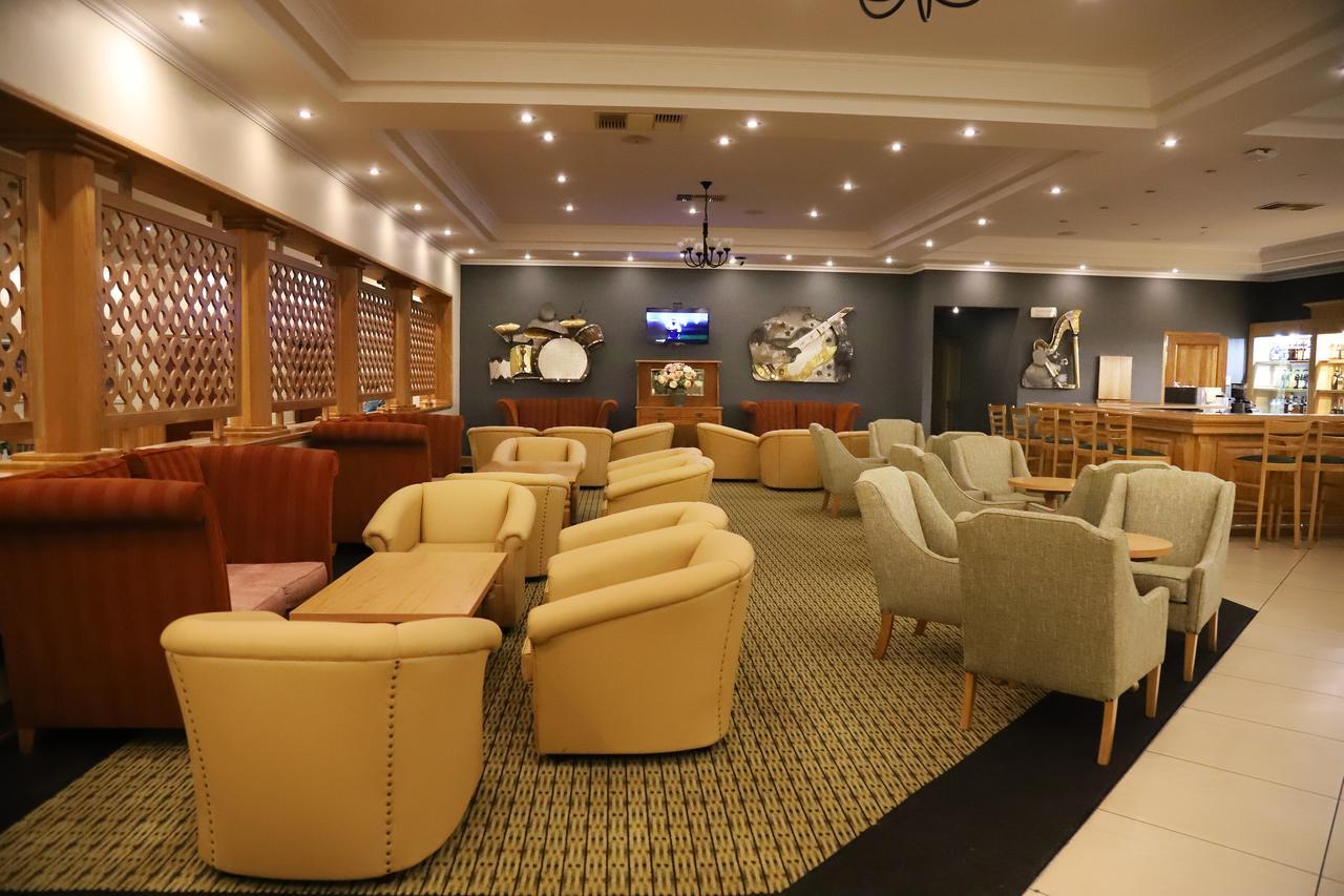 Park Hotel Mokopane Exterior photo