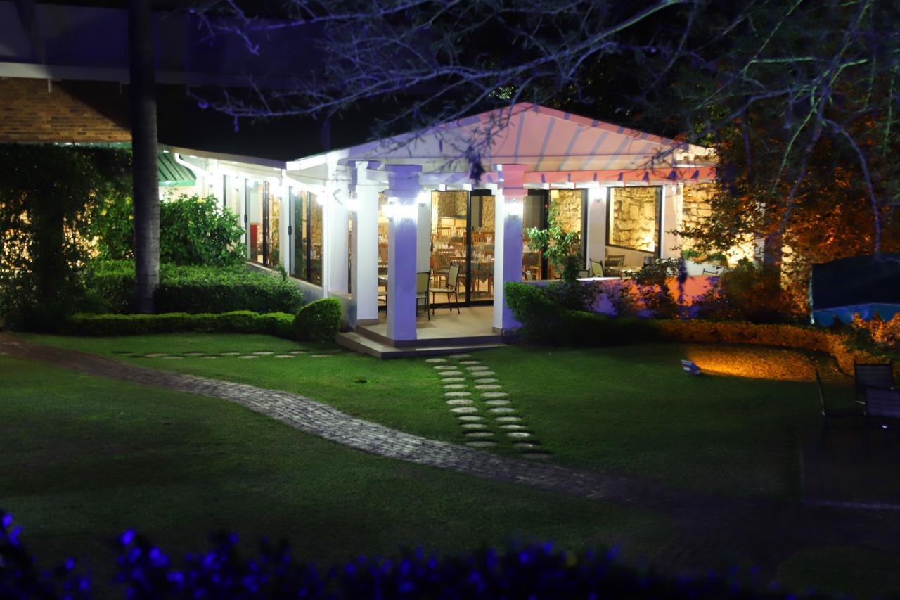 Park Hotel Mokopane Exterior photo